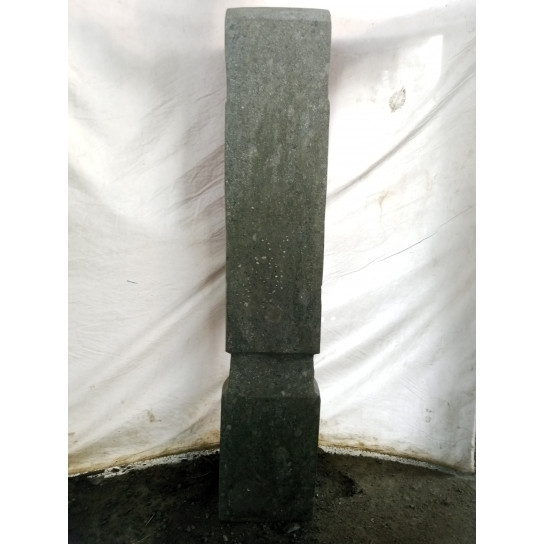 Estatua en piedra natural moaï de pie 120 cm