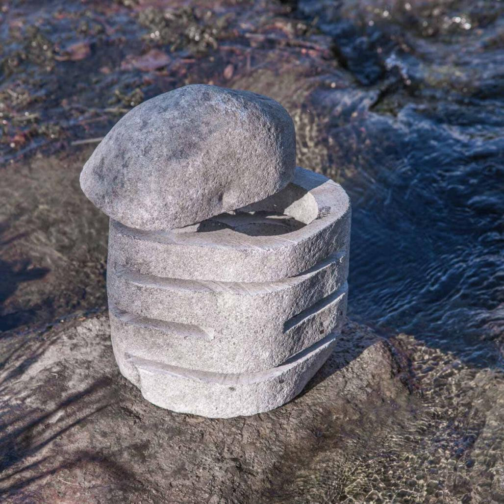 Làmpara de piedra de rà­o para jardà­n 30-35 cm