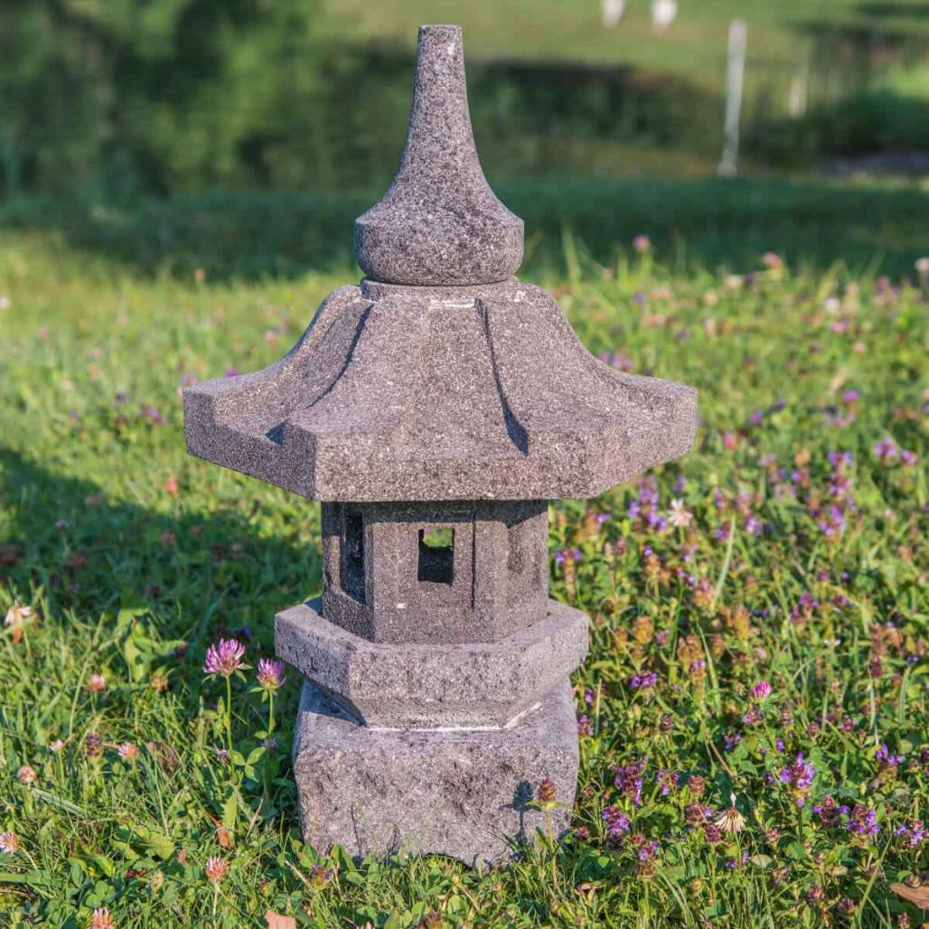 Làmpara de jardà­n japonés de piedra de lava 50 cm