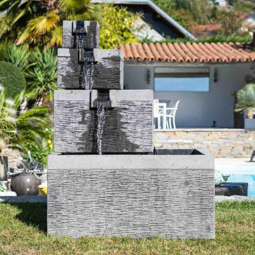 Fuente de jardà­n estanque cuadrado 4 copas negro gris