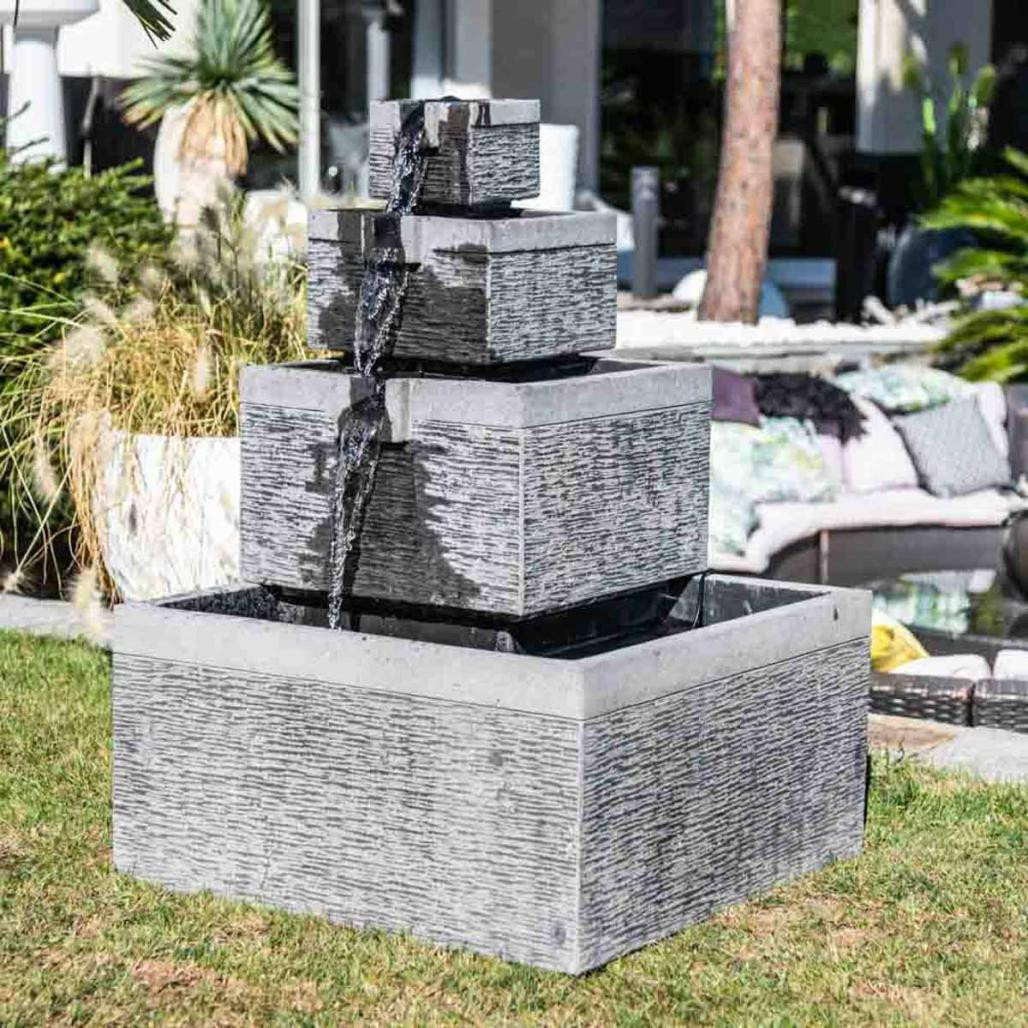 Fuente de jardà­n estanque cuadrado 4 copas negro gris