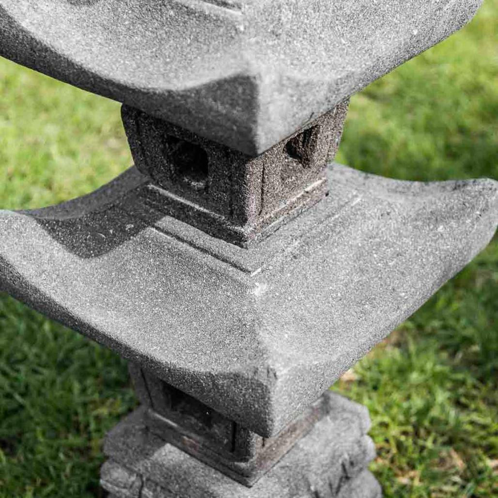 Linterna japonesa pagoda de piedra de lava 1,10 m Linterna japonesa pagoda de piedra de lava 1,10 m