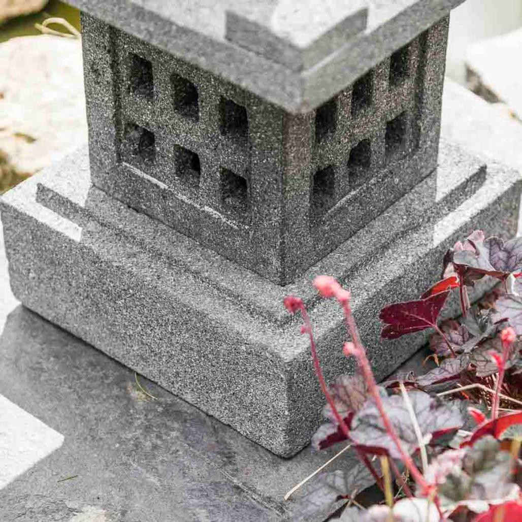 Linterna japonesa piedra de lava 55 cm