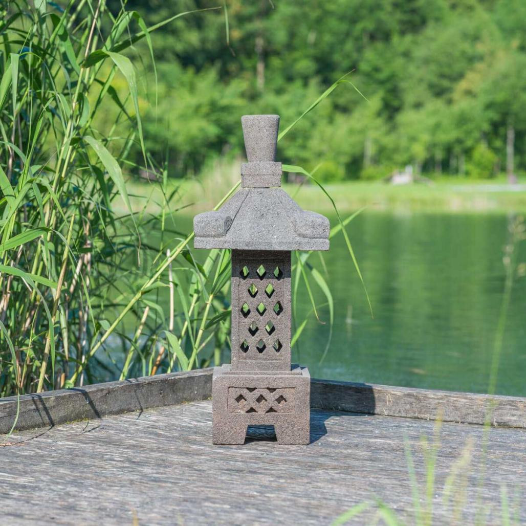 Làmpara japonesa de piedra de lava 75 cm Làmpara japonesa de piedra de lava 75 cm