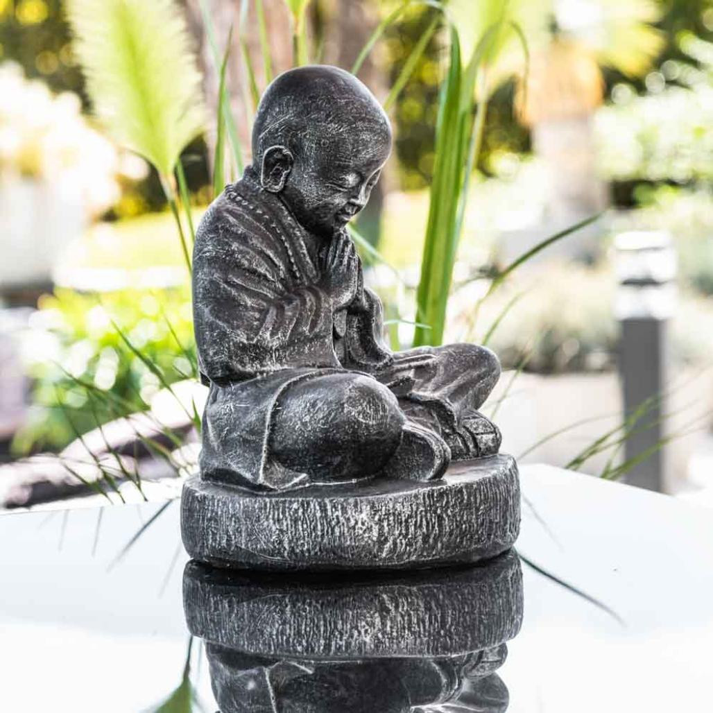 Estatua monje shaolin sentado gris con pàtina 40 cm