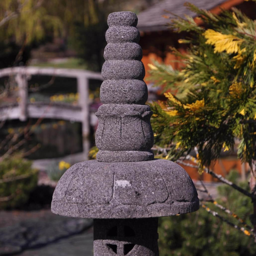 Linterna japonesa pagoda zen de piedra de lava 1,50 m Linterna japonesa pagoda zen de piedra de lava 1,50 m