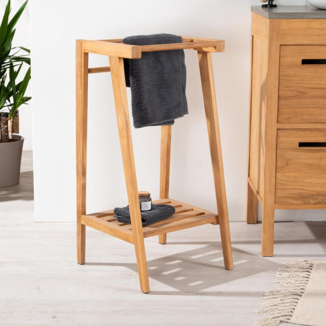 Toallero de teca de pie