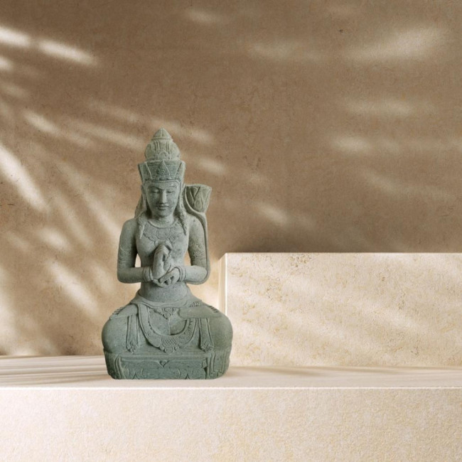 Estatua diosa sentada de piedra jardàn zen chakra 50 cm
