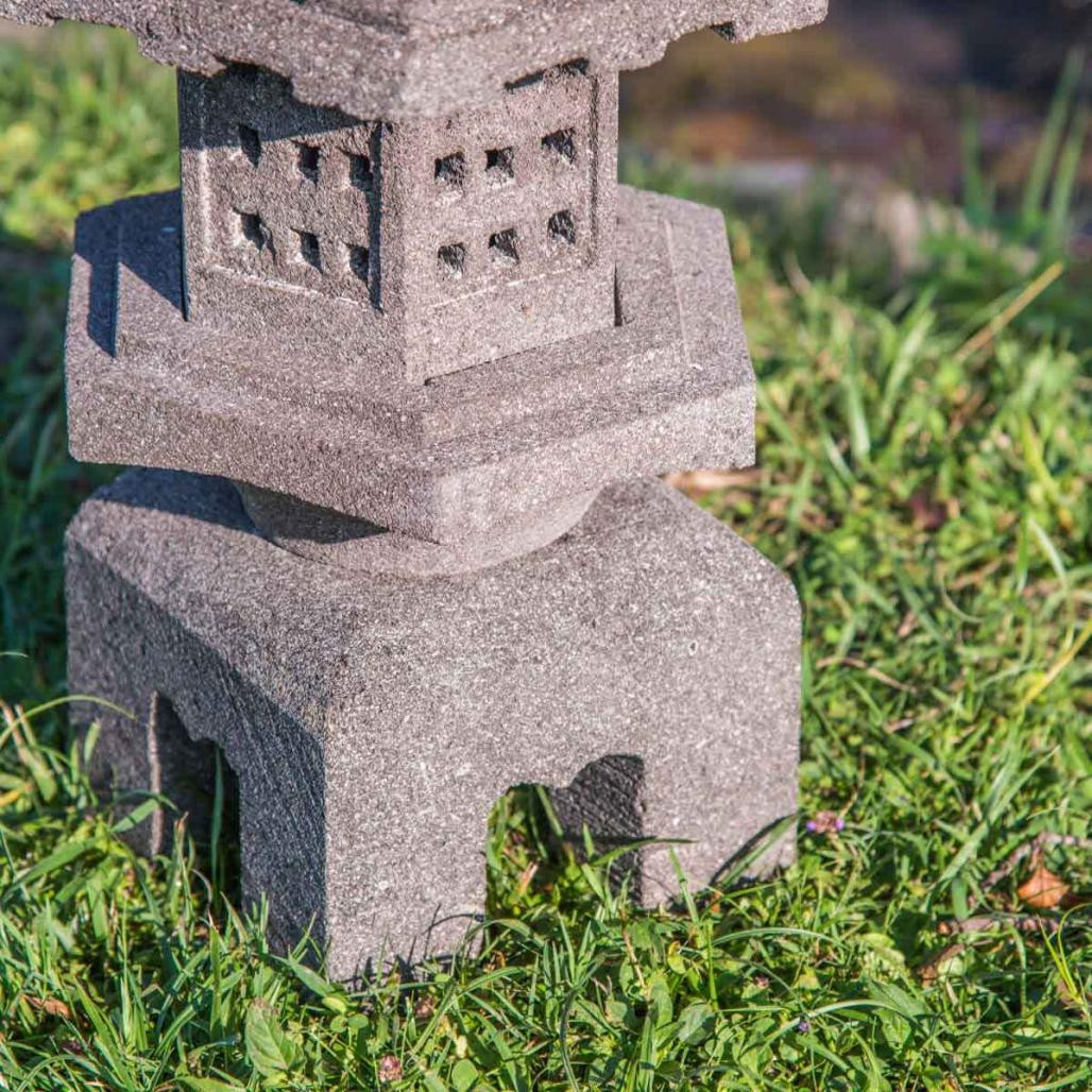 Linterna japonesa toro de piedra de lava 55 cm