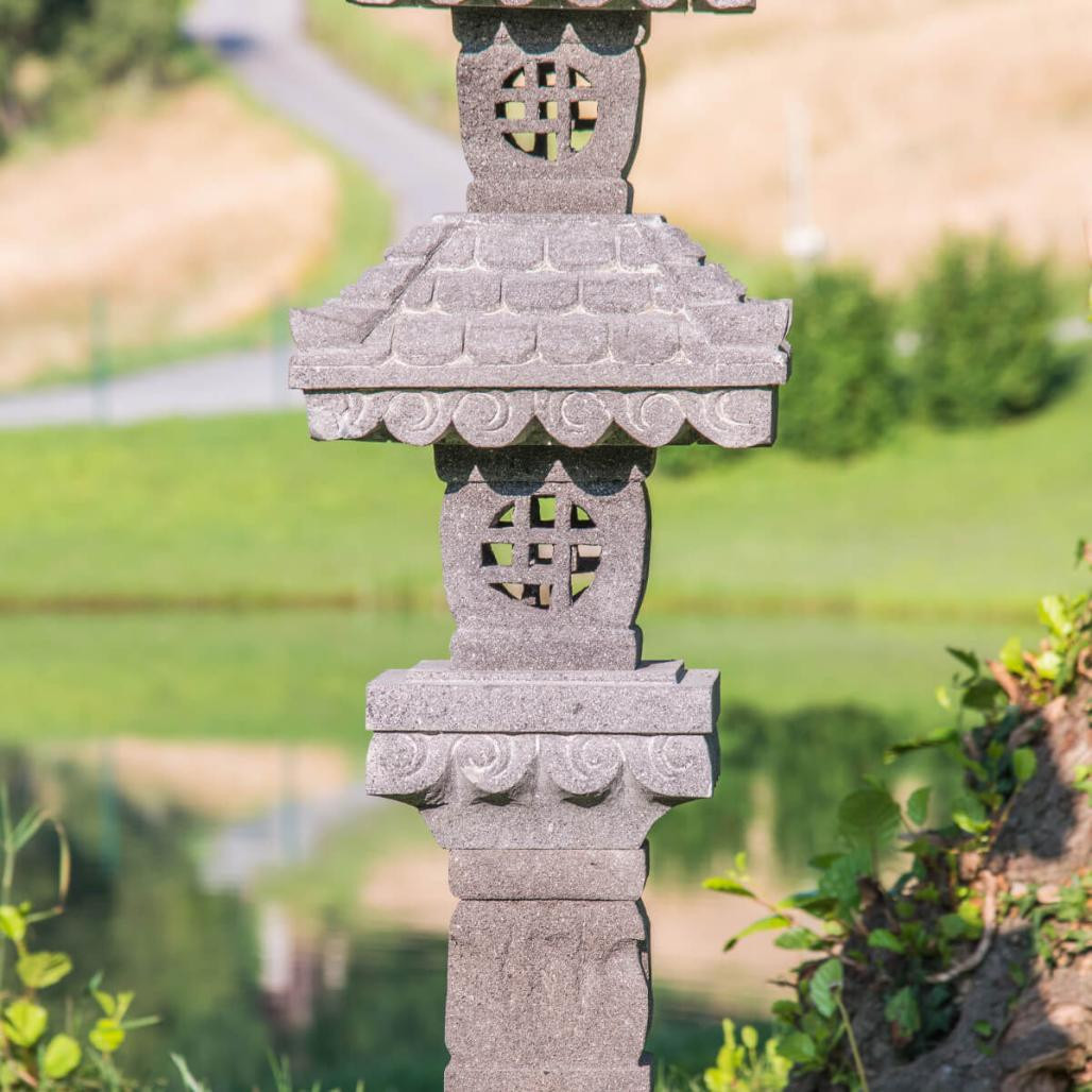 Làmpara jardàn japonés piedra de lava 1,50 m Làmpara jardàn japonés piedra de lava 1,50 m