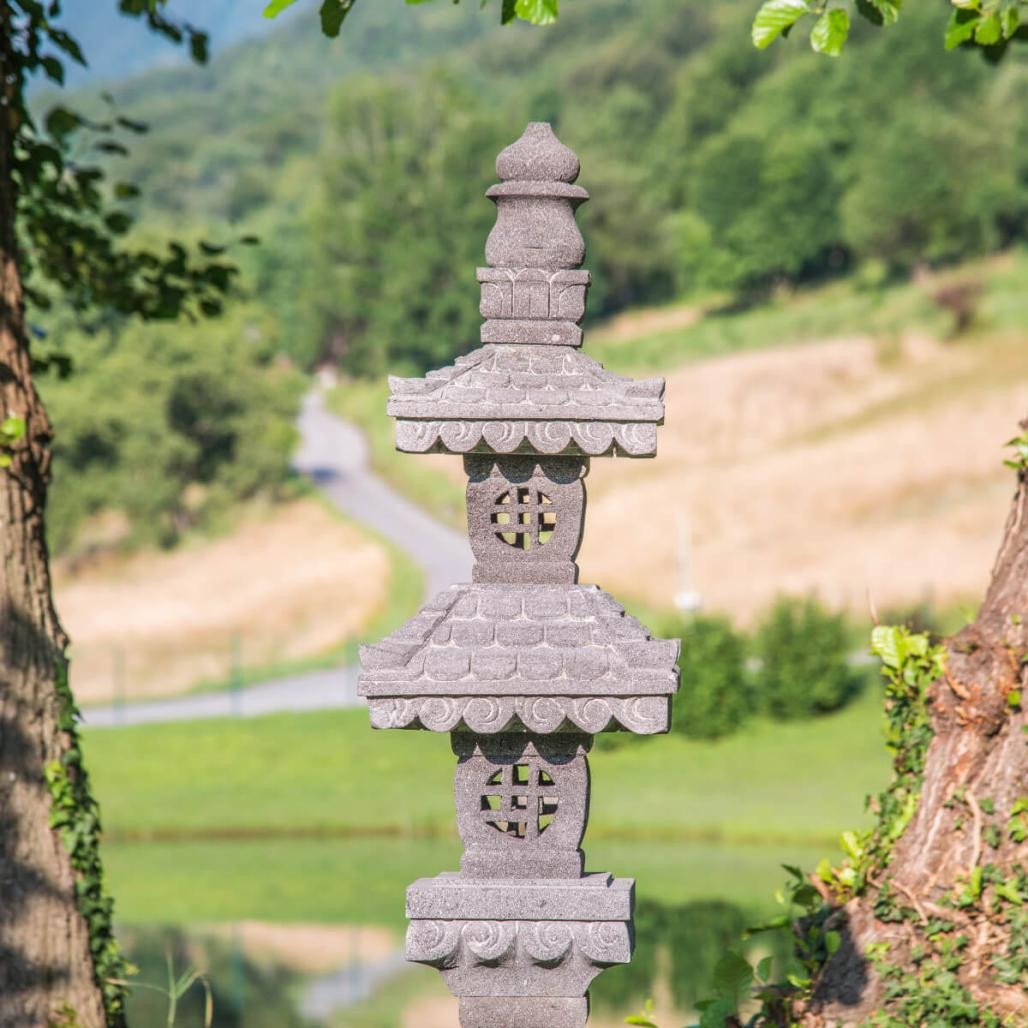 Làmpara jardàn japonés piedra de lava 1,50 m Làmpara jardàn japonés piedra de lava 1,50 m