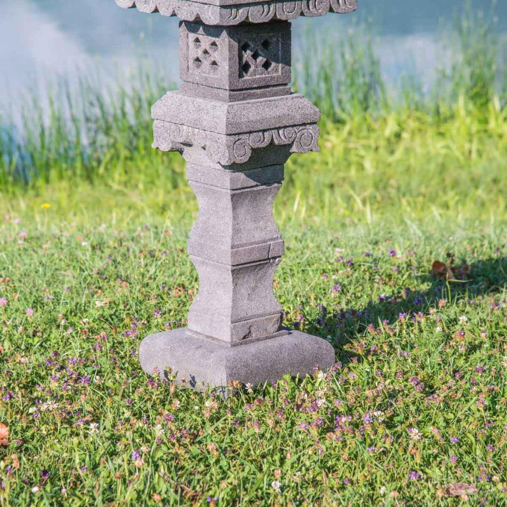 Làmpara jardàn japonés piedra de lava 1,20 m Làmpara jardàn japonés piedra de lava 1,20 m