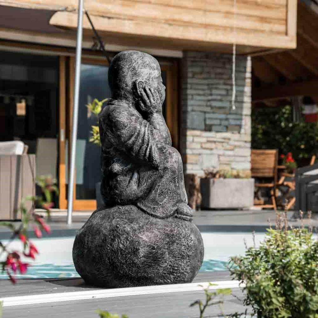 Estatua monje shaolà­n pensativo pàtina gris 80 cm