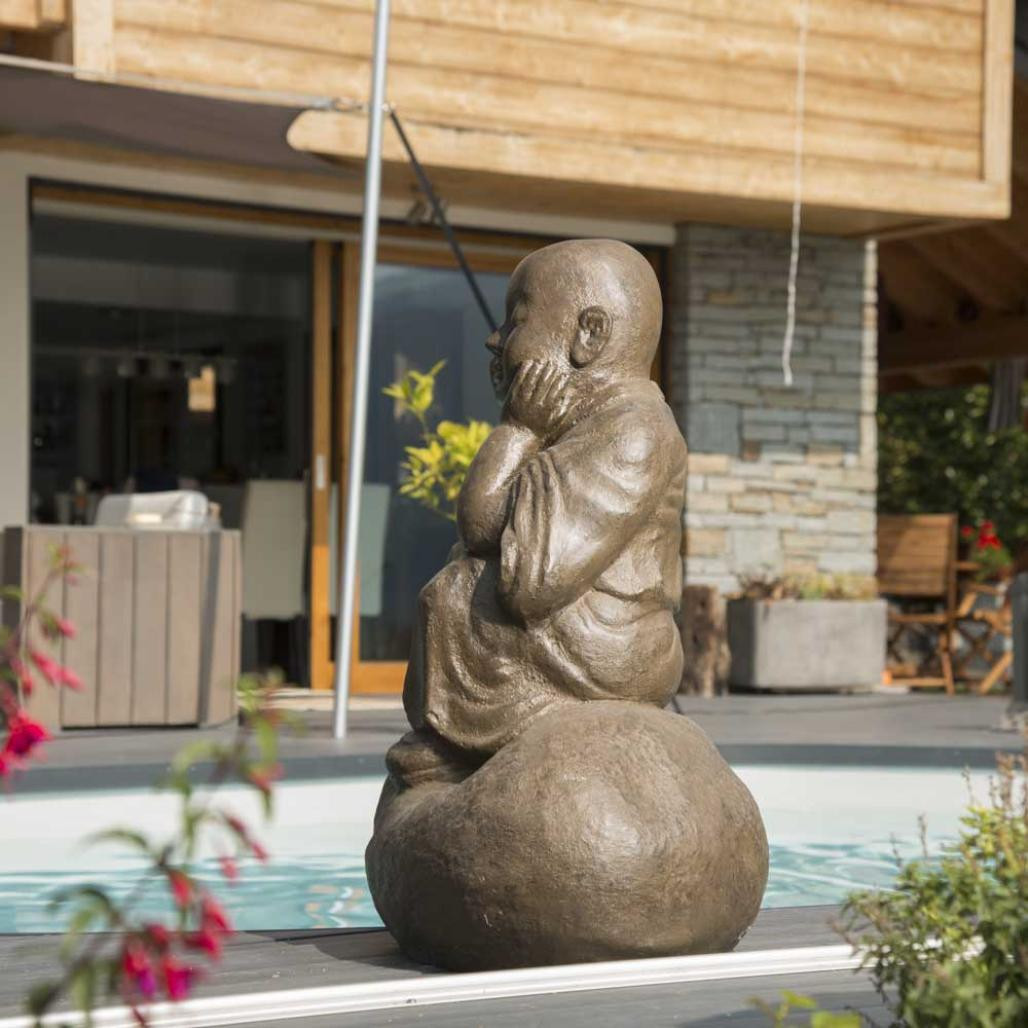 Estatua monje shaolà­n pensativo pàtina marrón envejecida 80 cm