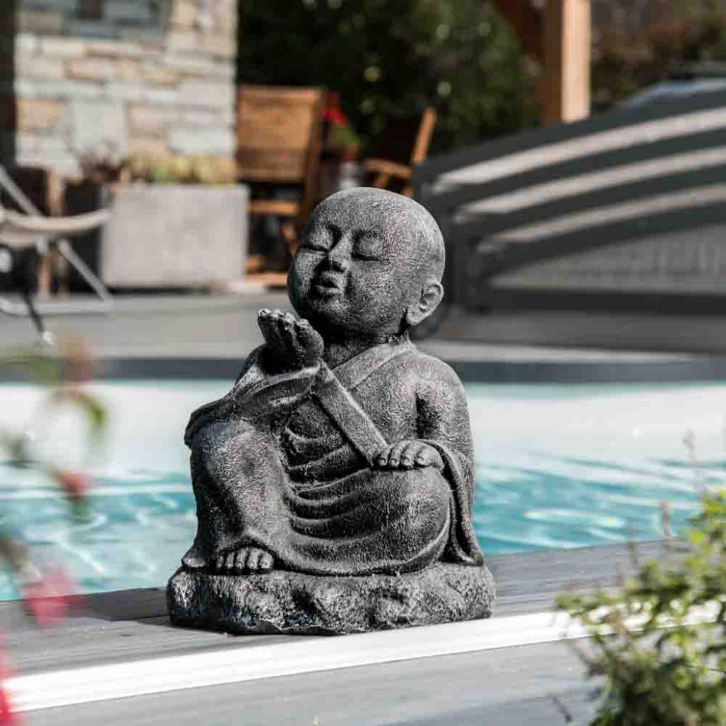 Estatua de jardà­n monje shaolà­n feliz con pàtina gris 40 cm