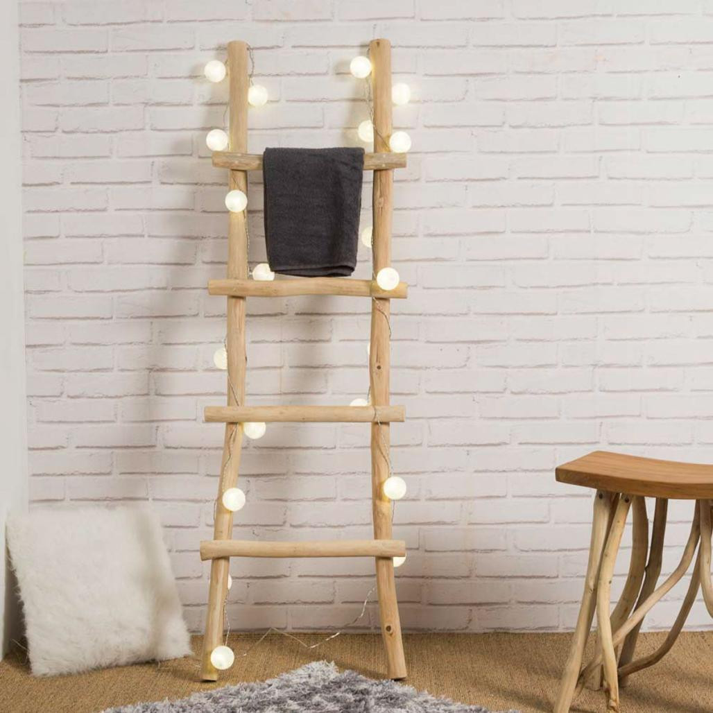 Escalera de teca lodge