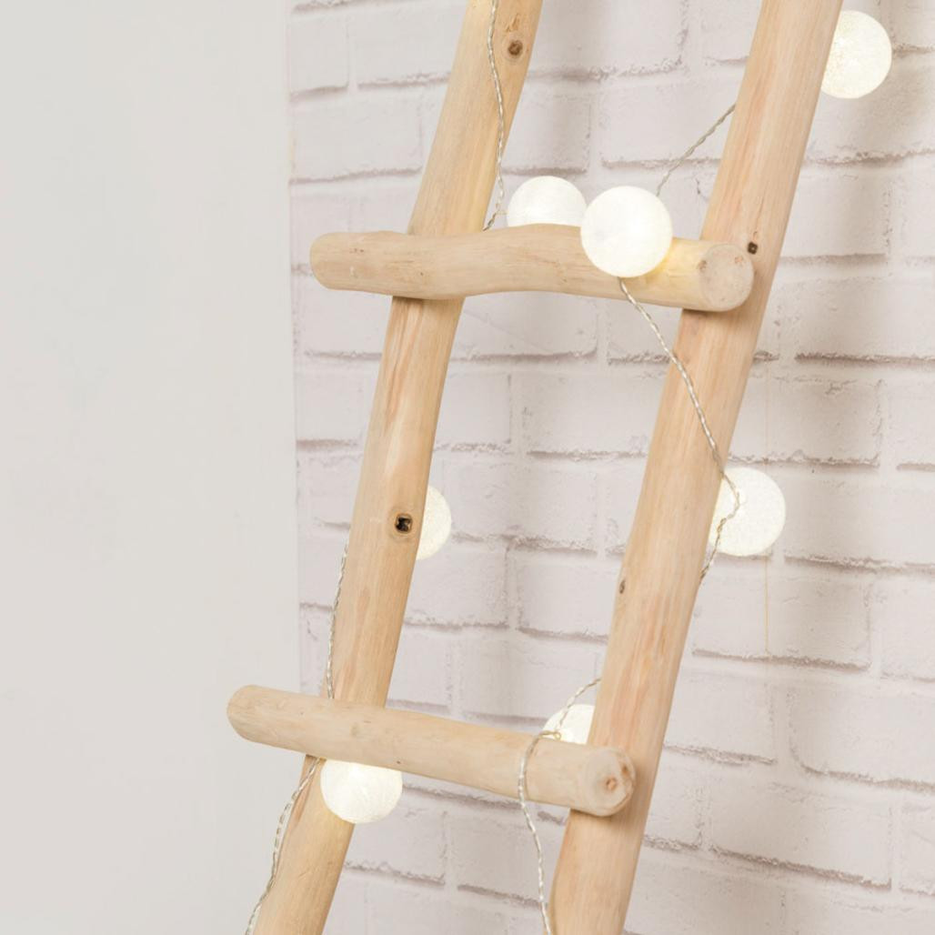 Escalera de teca lodge