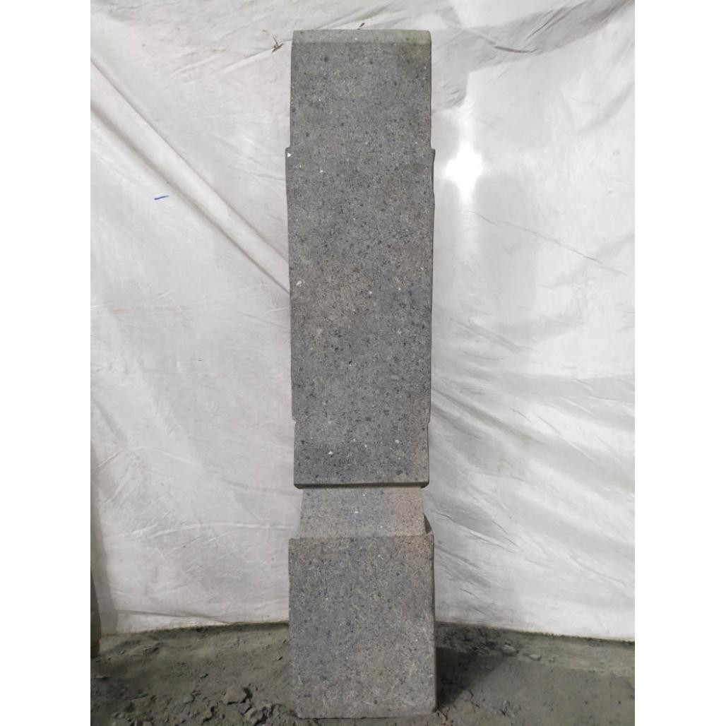 Estatua de piedra volcànica moài rostro alargado 100 cm Estatua de piedra volcànica moài rostro alargado 100 cm