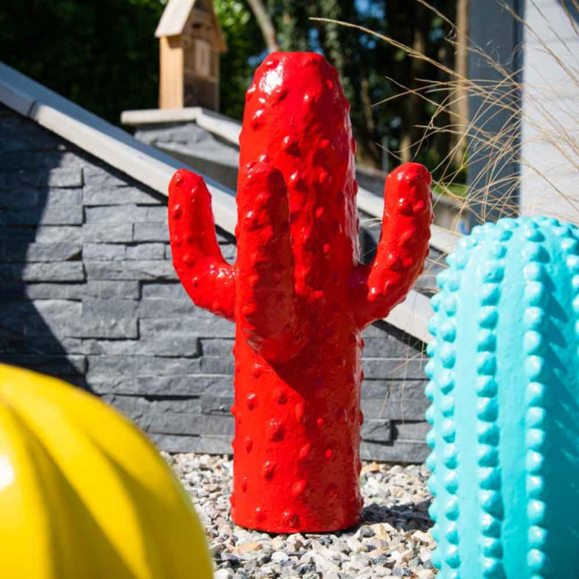 Escultura jardàn moderno cactus 50 cm rojo