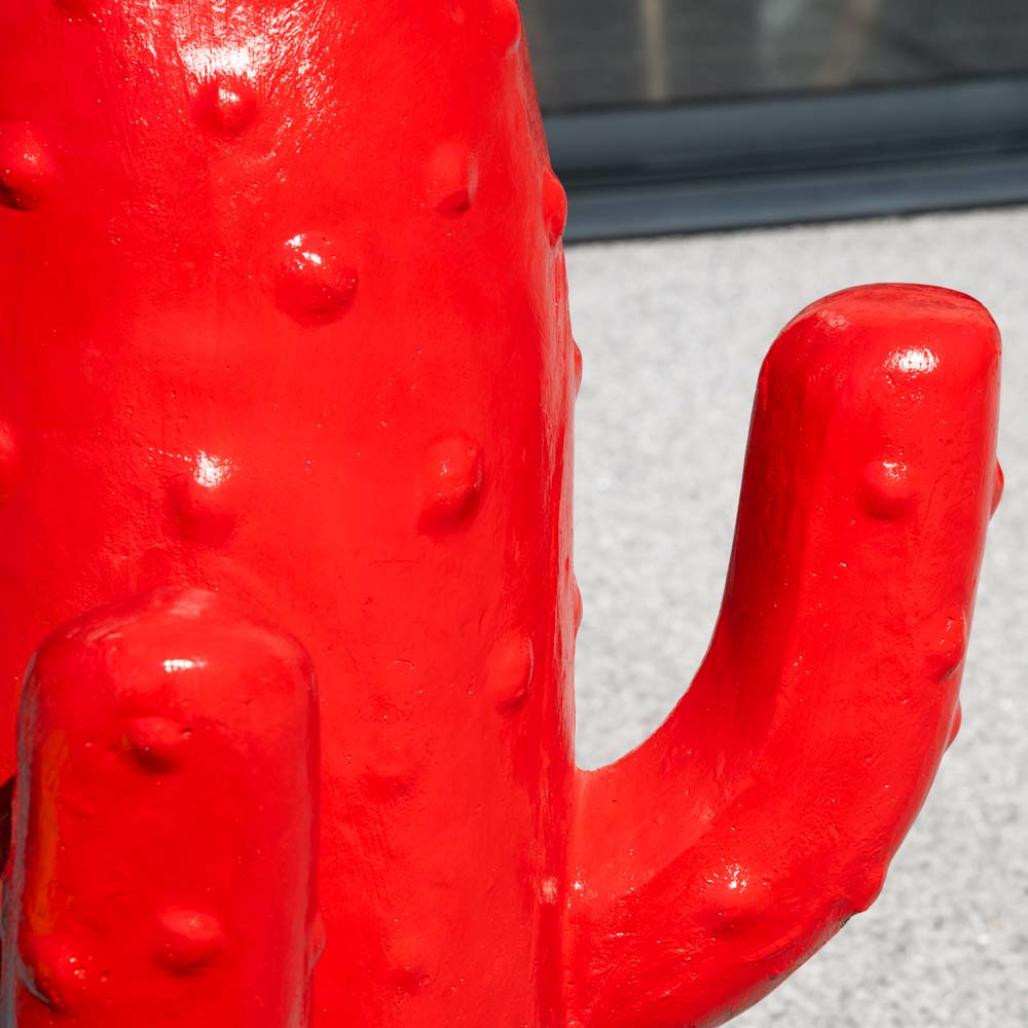 Decoración jardà­n cactus rojo modelo grande 105 cm