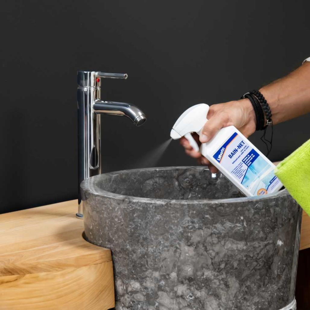 Producto de limpieza para cuarto de baño