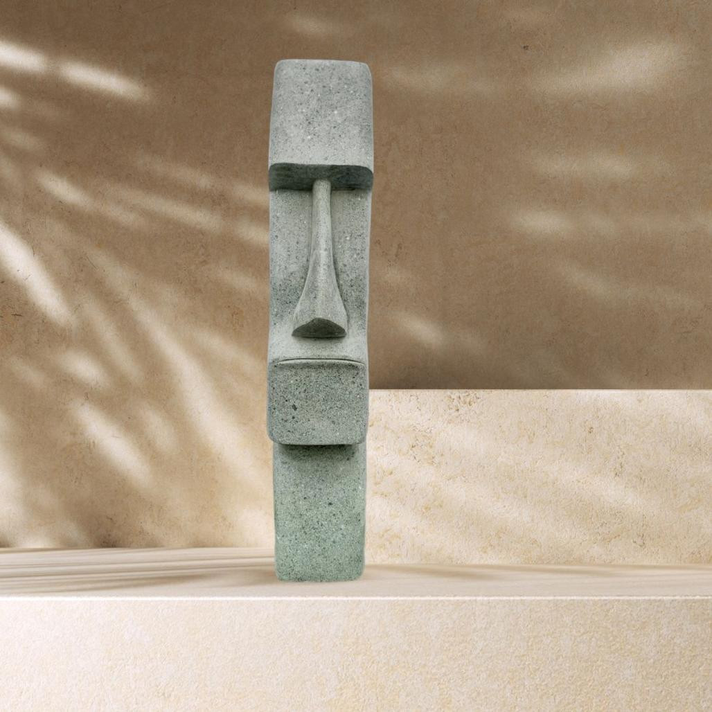 Estatua de piedra cara alargada 120 cm