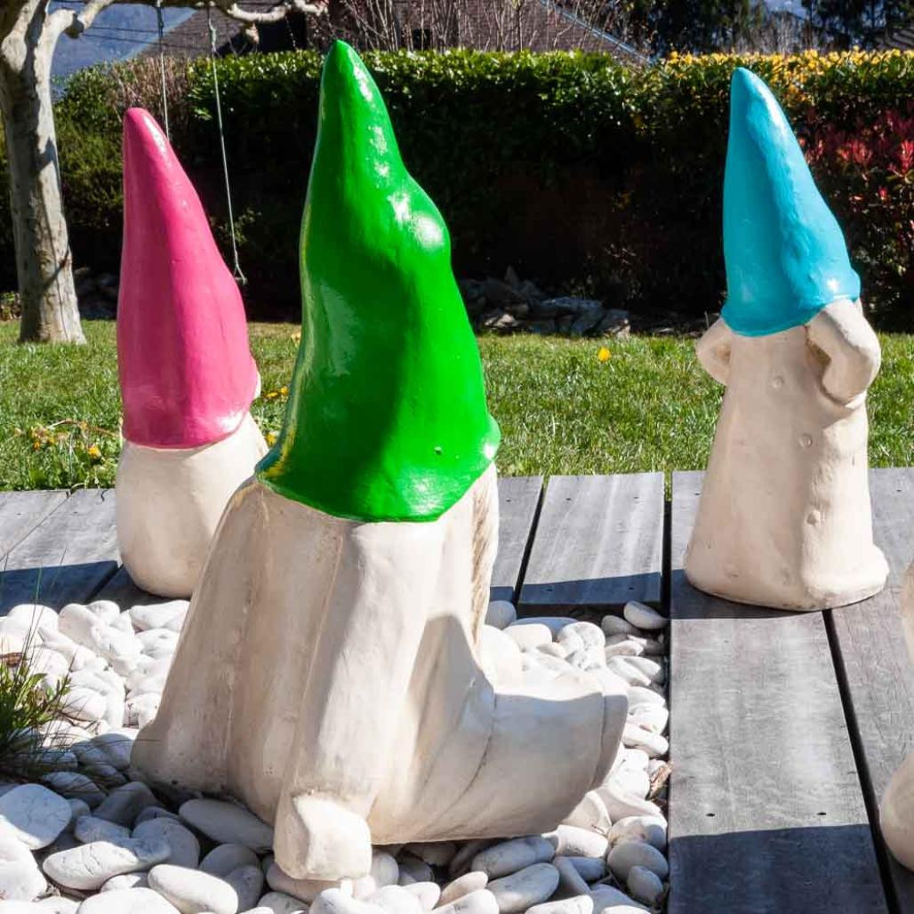 Estatua gnome sentado decorativo de jardà­n 50cm verde