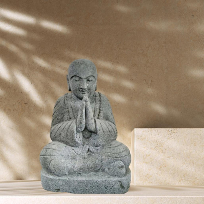 Estatua zen de jardà­n monje shaolin sentado piedra de lava 80 cm