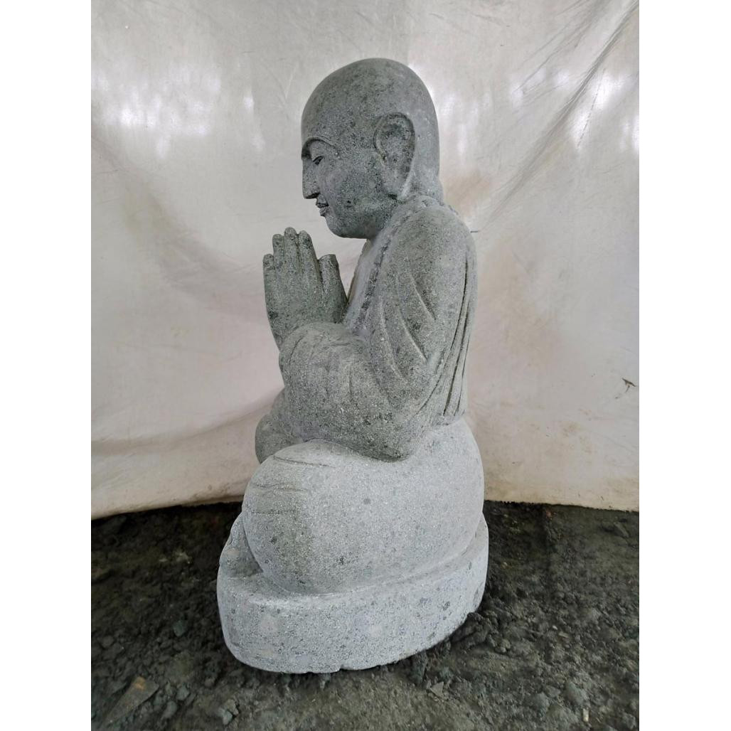 Estatua zen de jardà­n monje shaolin sentado piedra de lava 80 cm