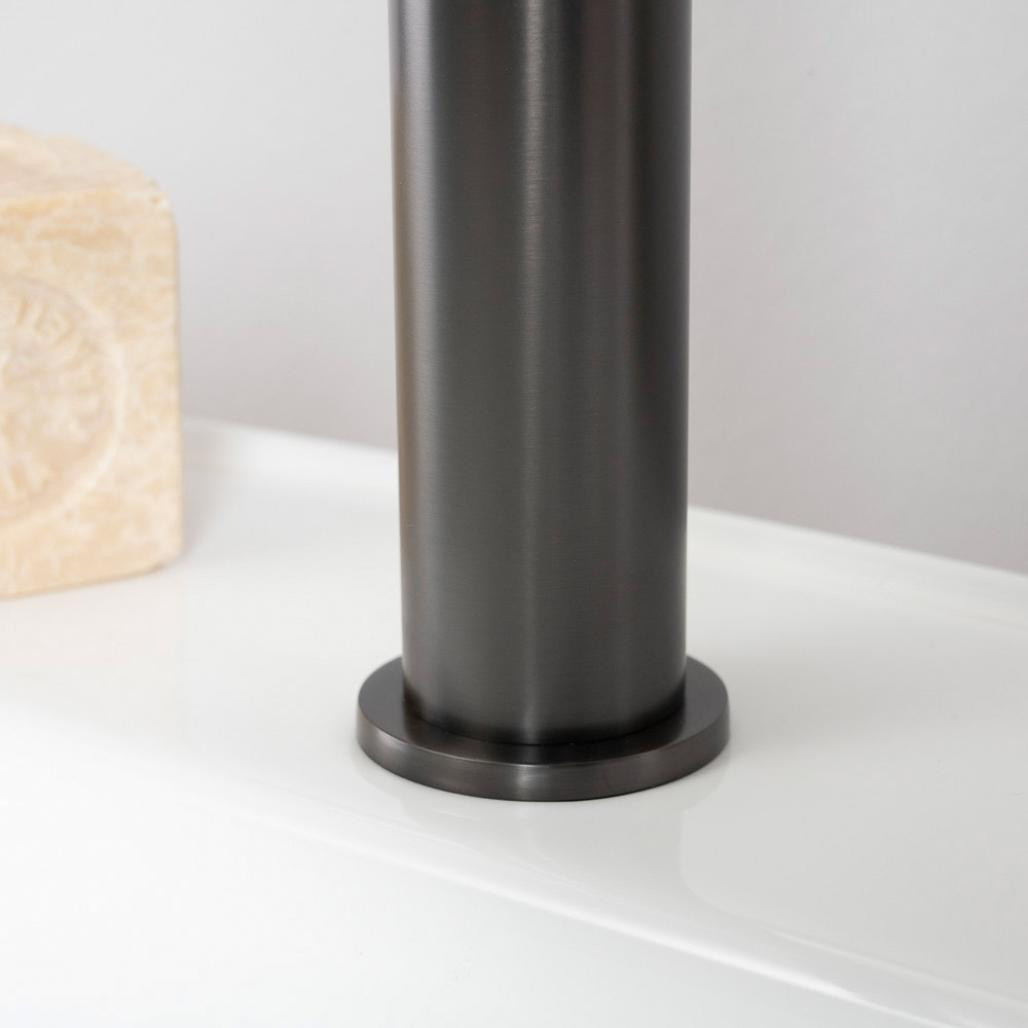 Grifo lavabo mezclador progresivo Irminio gun-métal