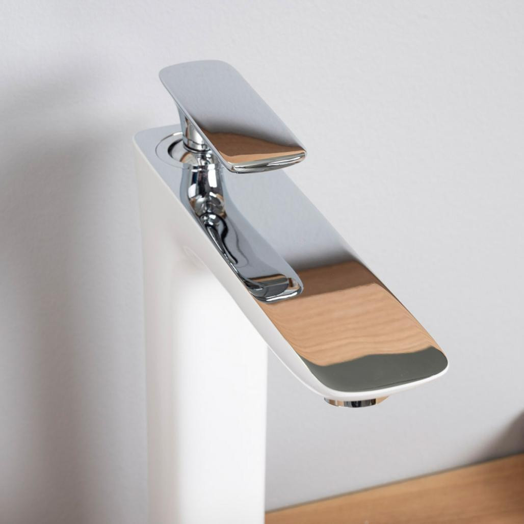 Grifo elevado para lavabo de cuarto de baño Glomma blanco y cromado