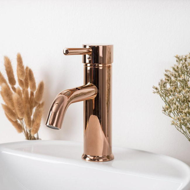 Grifo para cuarto de baño moderno Narva oro roso