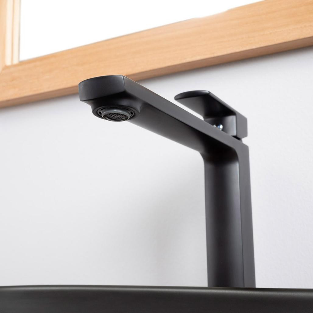 Grifo alto para lavabo Louga negro Grifo alto para lavabo Louga negro