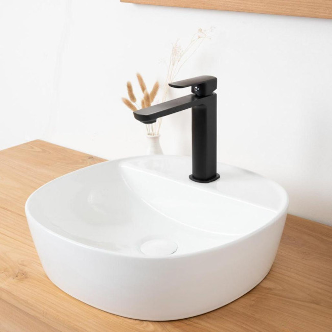 Lavabo sobre encimera de cerámica con repisa Bahia 41cm