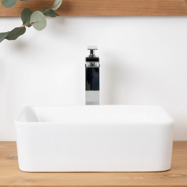 Lavabo rectangular sobre encimera de cerámica Gordon 40cm