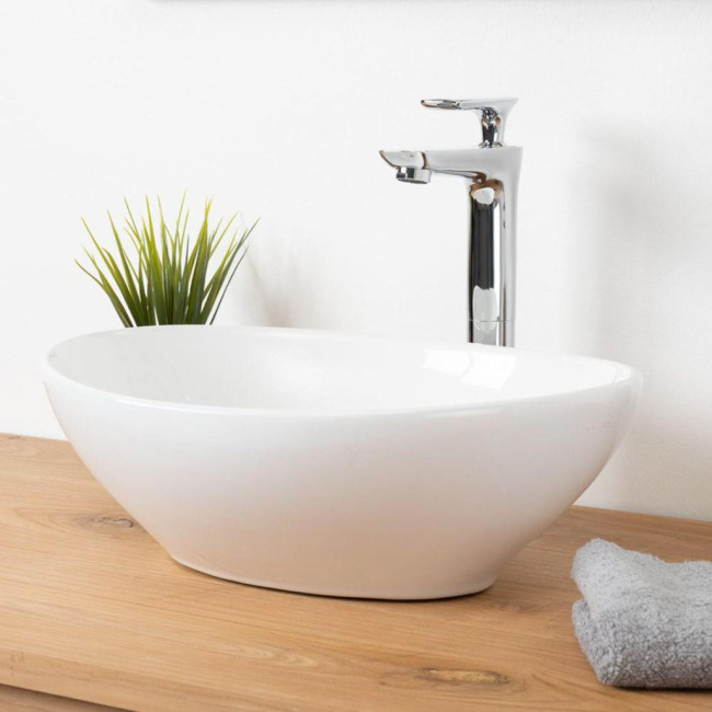 Lavabo oval de cerámica Hugo