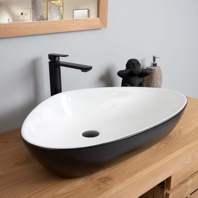 Lavabo de cerámica blanco y negro Jaxon 67cm
