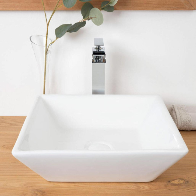 Lavabo cuadrado de cerámica Nash 41cm