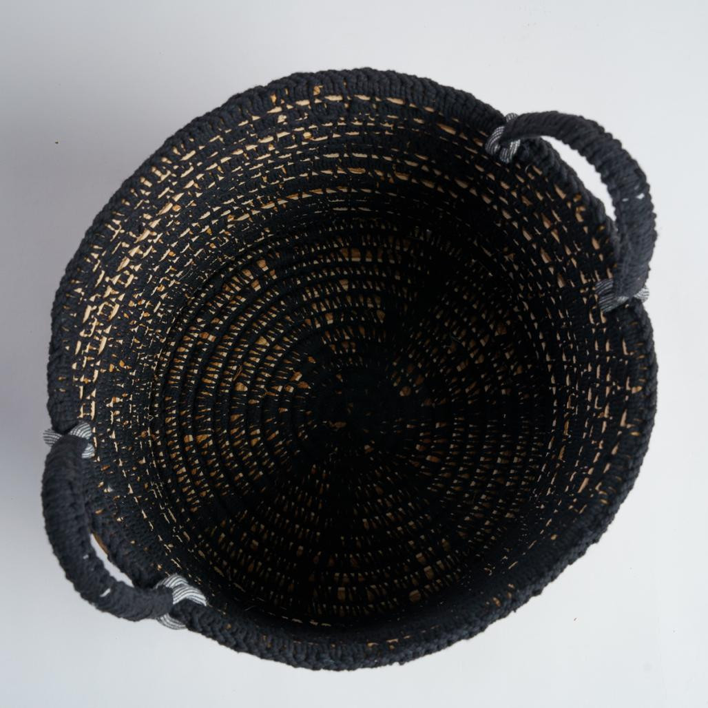 Cesta de fibra vegetal negra y beige M Anaya Cesta de fibra vegetal negra y beige M Anaya