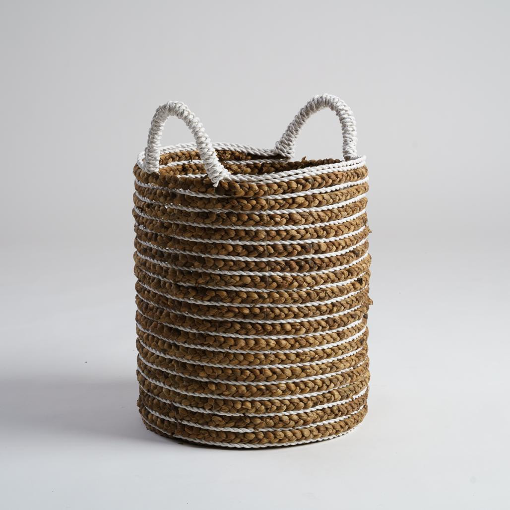 Cesta trenzada en jacinto de agua M Vito Cesta trenzada en jacinto de agua M Vito