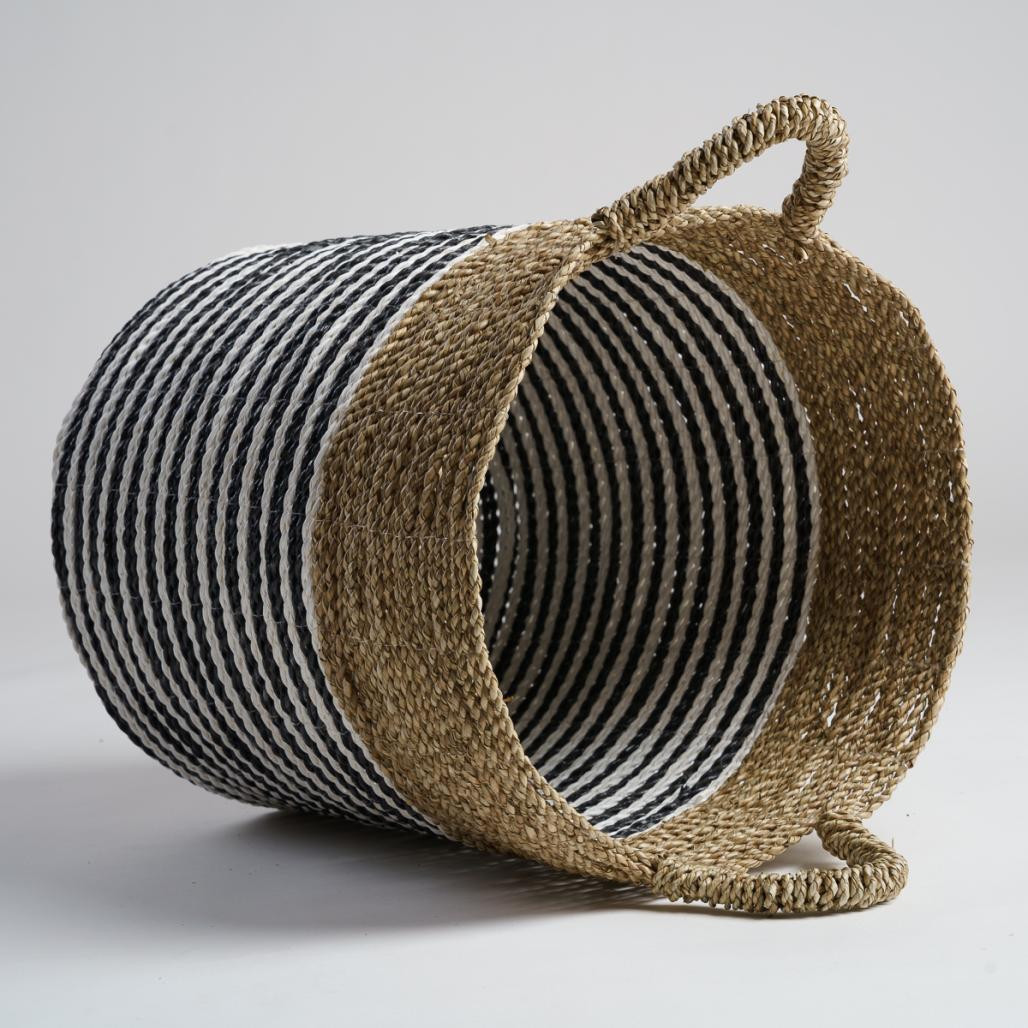 Cesta en junco de mar blanco y negro L Pika Cesta en junco de mar blanco y negro L Pika