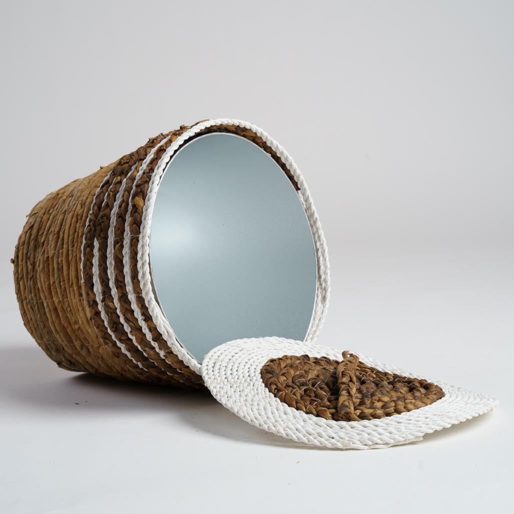 Basura de baño con sello Yvo Basura de baño con sello Yvo