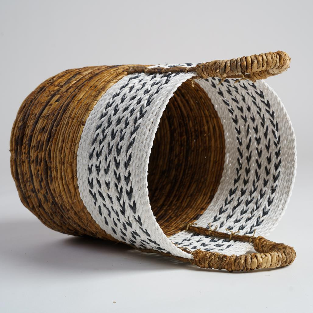 Cesta con asas de fibra vegetal M Sookie Cesta con asas de fibra vegetal M Sookie