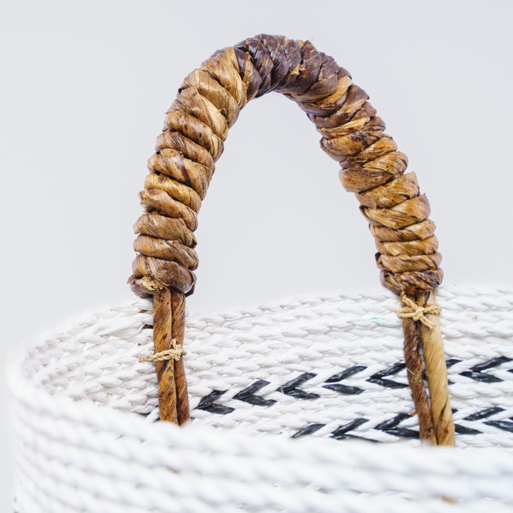 Cesta con asas de fibra vegetal M Sookie Cesta con asas de fibra vegetal M Sookie