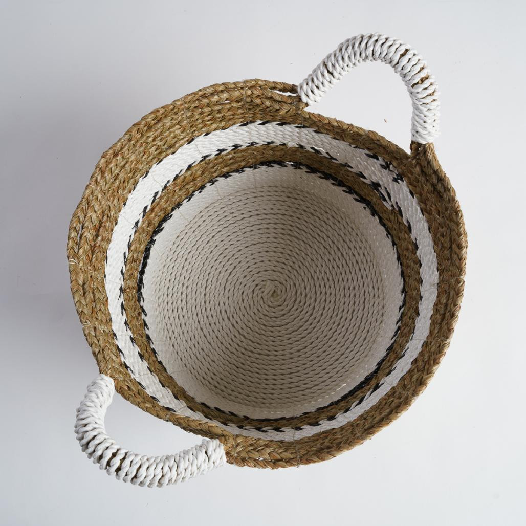 Cesta trenzada en jacinto de agua L Cassi