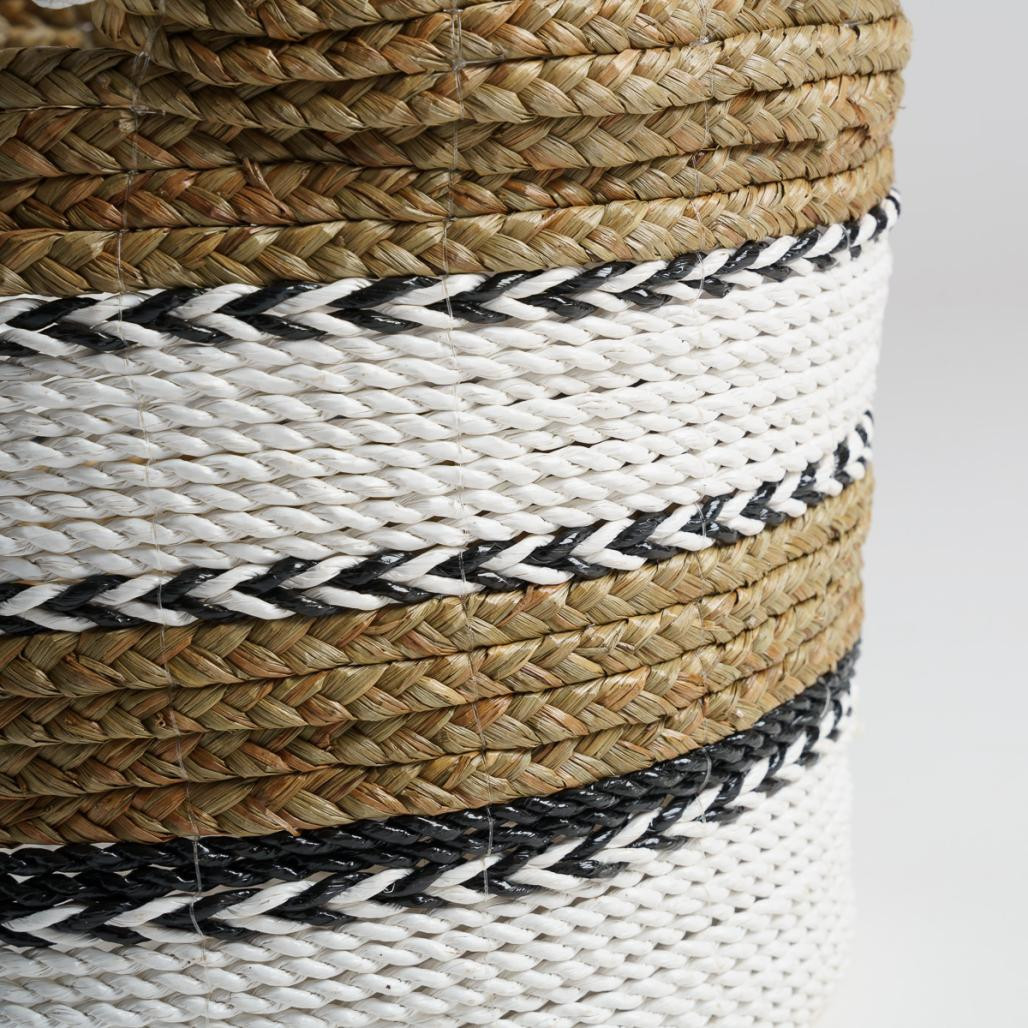 Cesta trenzada en jacinto de agua S Cassi