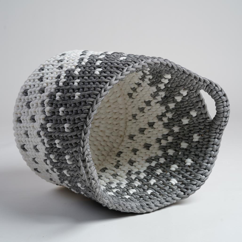 Gran cesta de cuerda gris y blanco M Elly