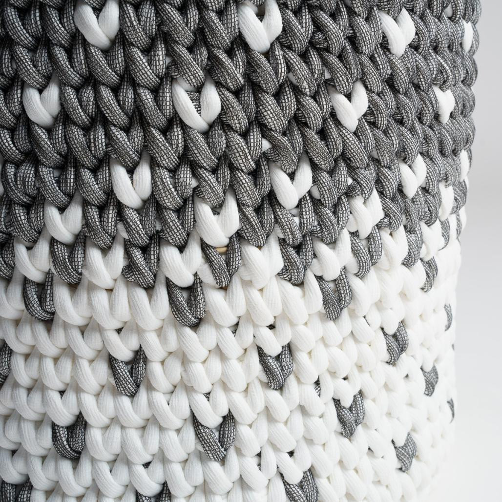 Gran cesta de cuerda gris y blanco M Elly