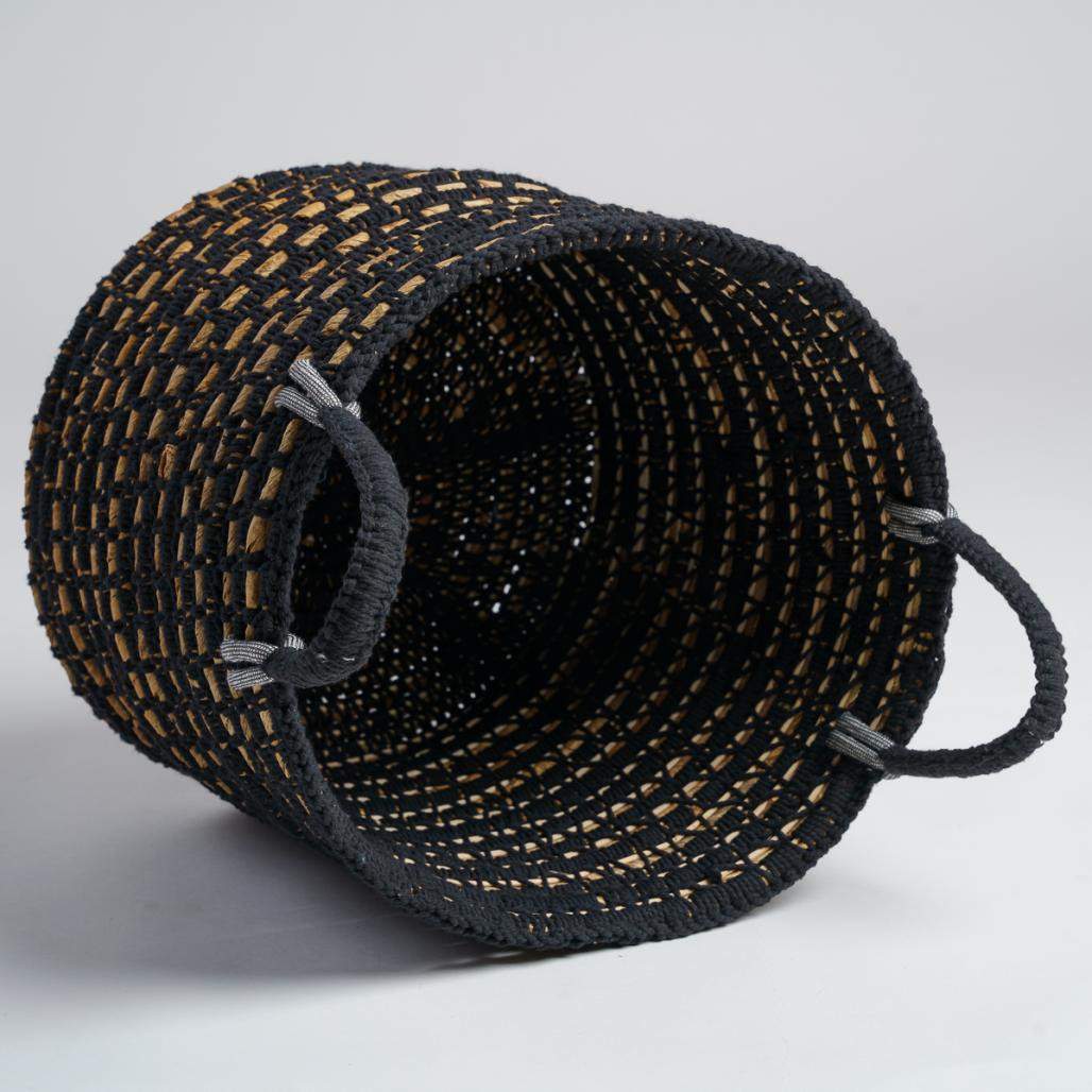 Lot de 2 paniers en fibre végétale noir et beige L-S Anaya