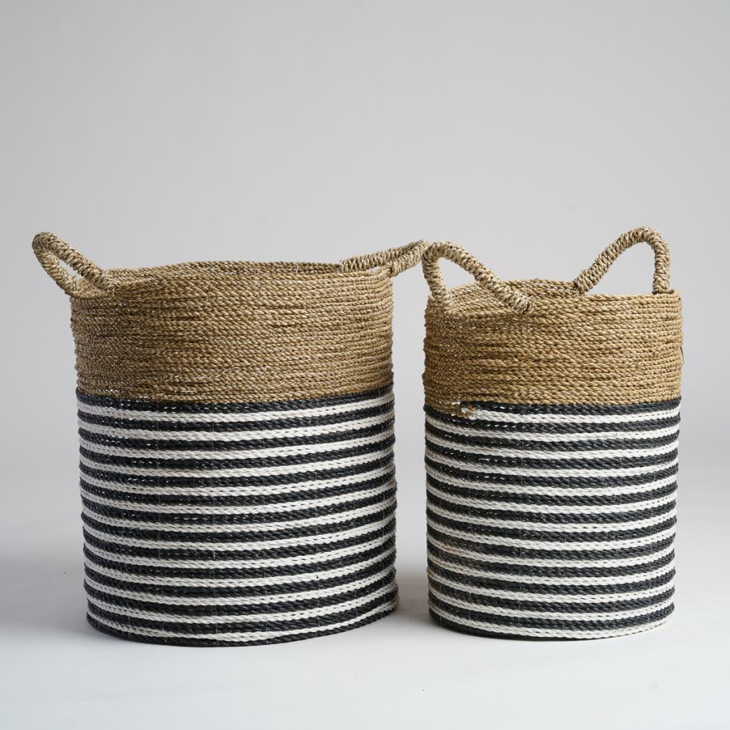 Lot de 2 paniers en jonc de mer noir et blanc XL-M Pika Lot de 2 paniers en jonc de mer noir et blanc XL-M Pika